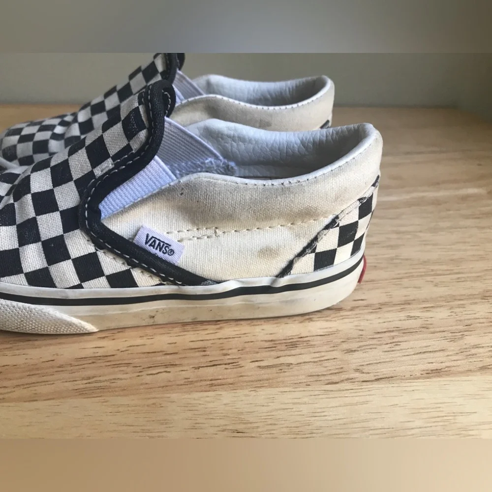 Vans kids Classic Checkered Shoes Black/White Size: US Toddler 8.0 EUR 24.5 CM